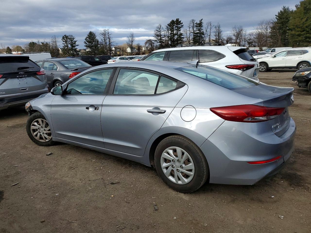 2017 HYUNDAI ELANTRA SE photo 2