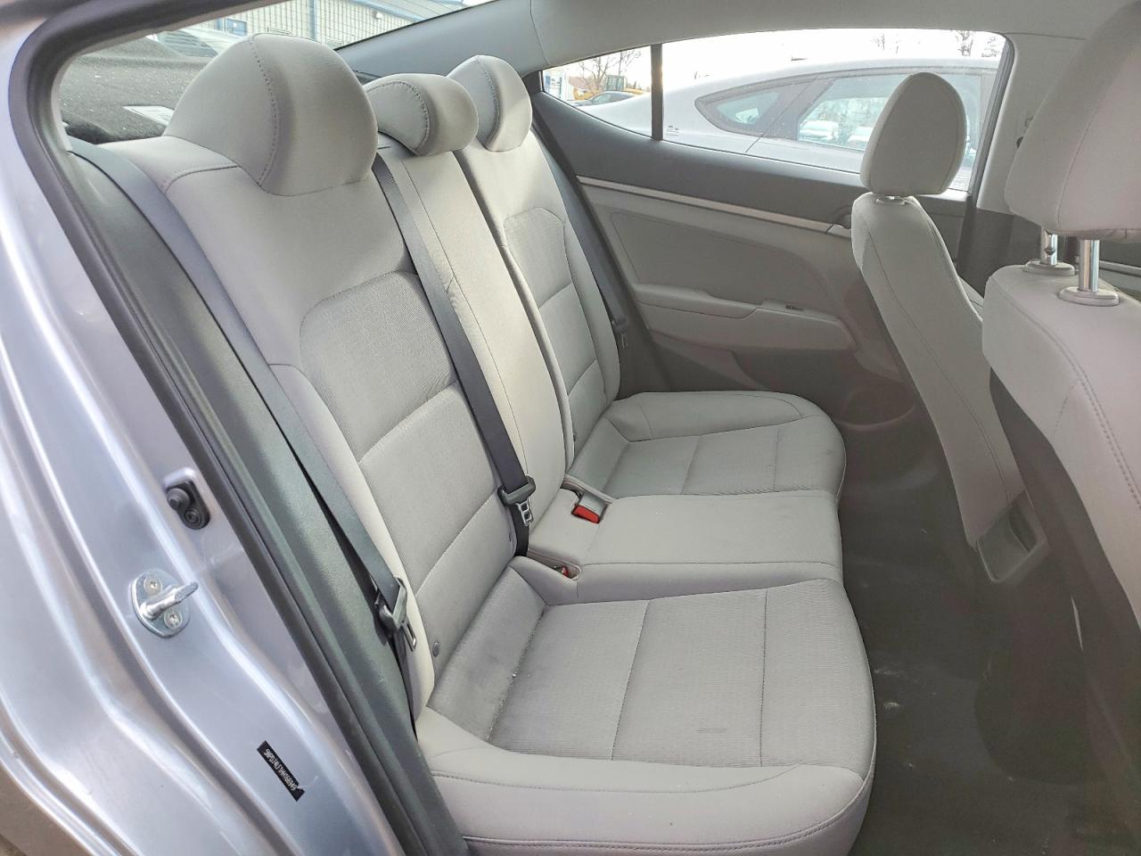 2017 HYUNDAI ELANTRA SE photo 10