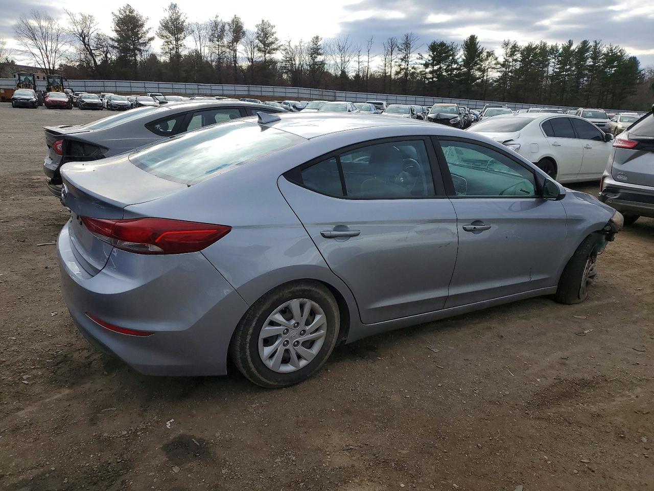 2017 HYUNDAI ELANTRA SE photo 3
