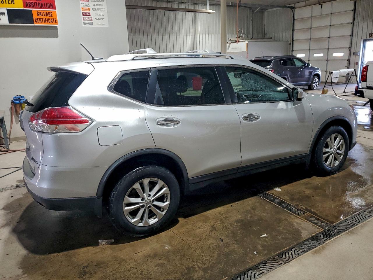 2016 NISSAN ROGUE S photo 3