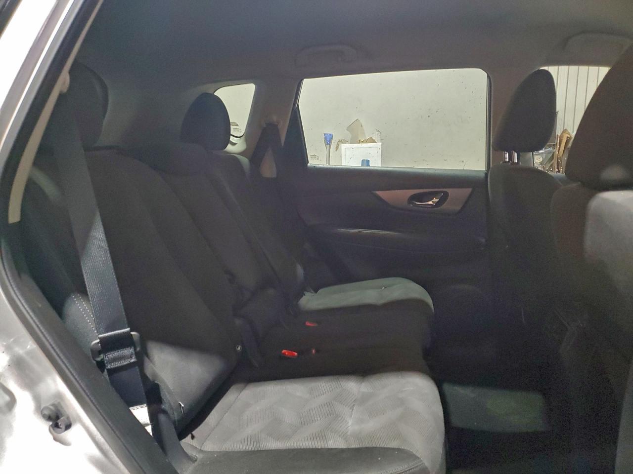 2016 NISSAN ROGUE S photo 11
