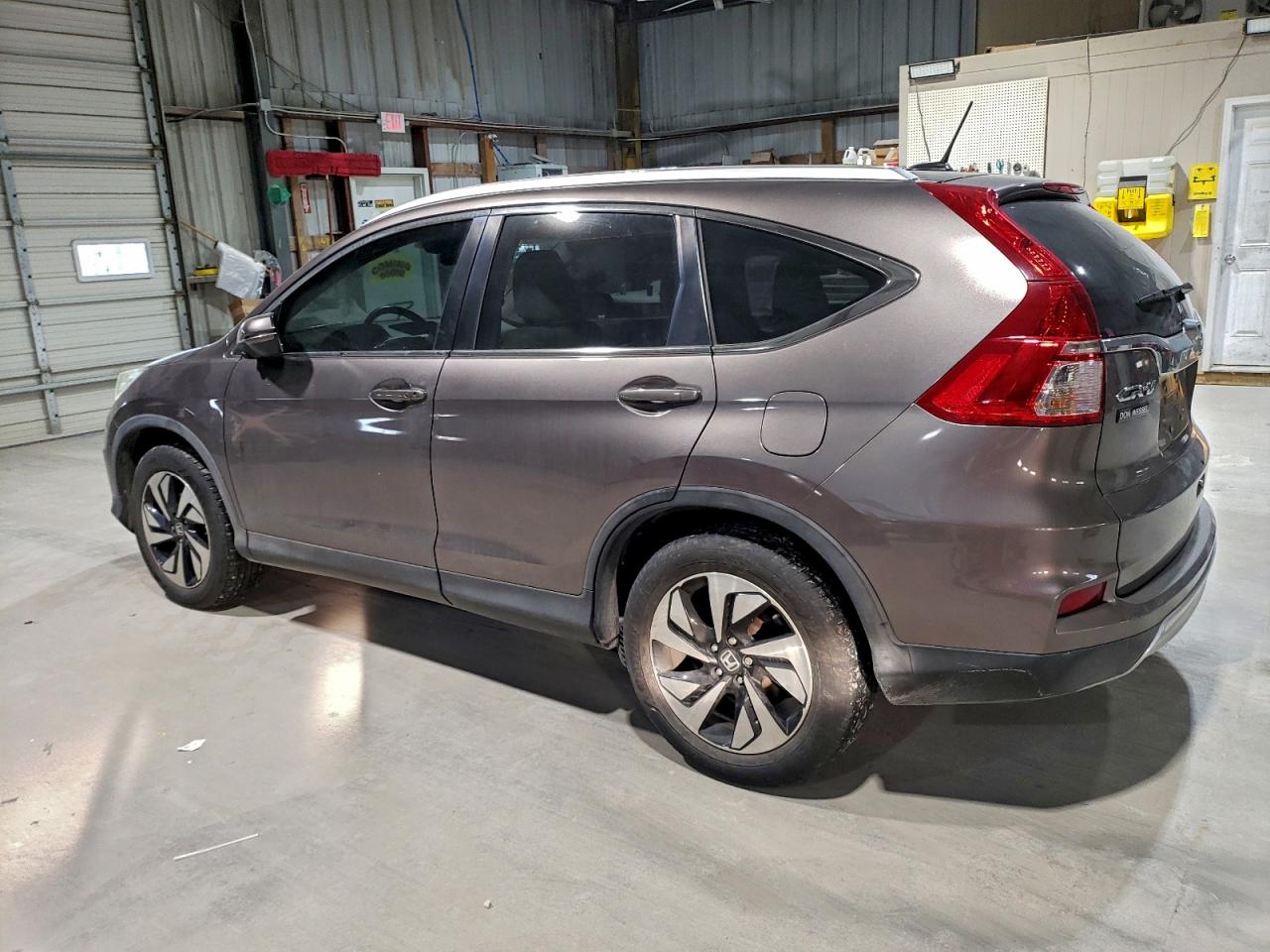 2016 HONDA CR-V TOURING photo 2
