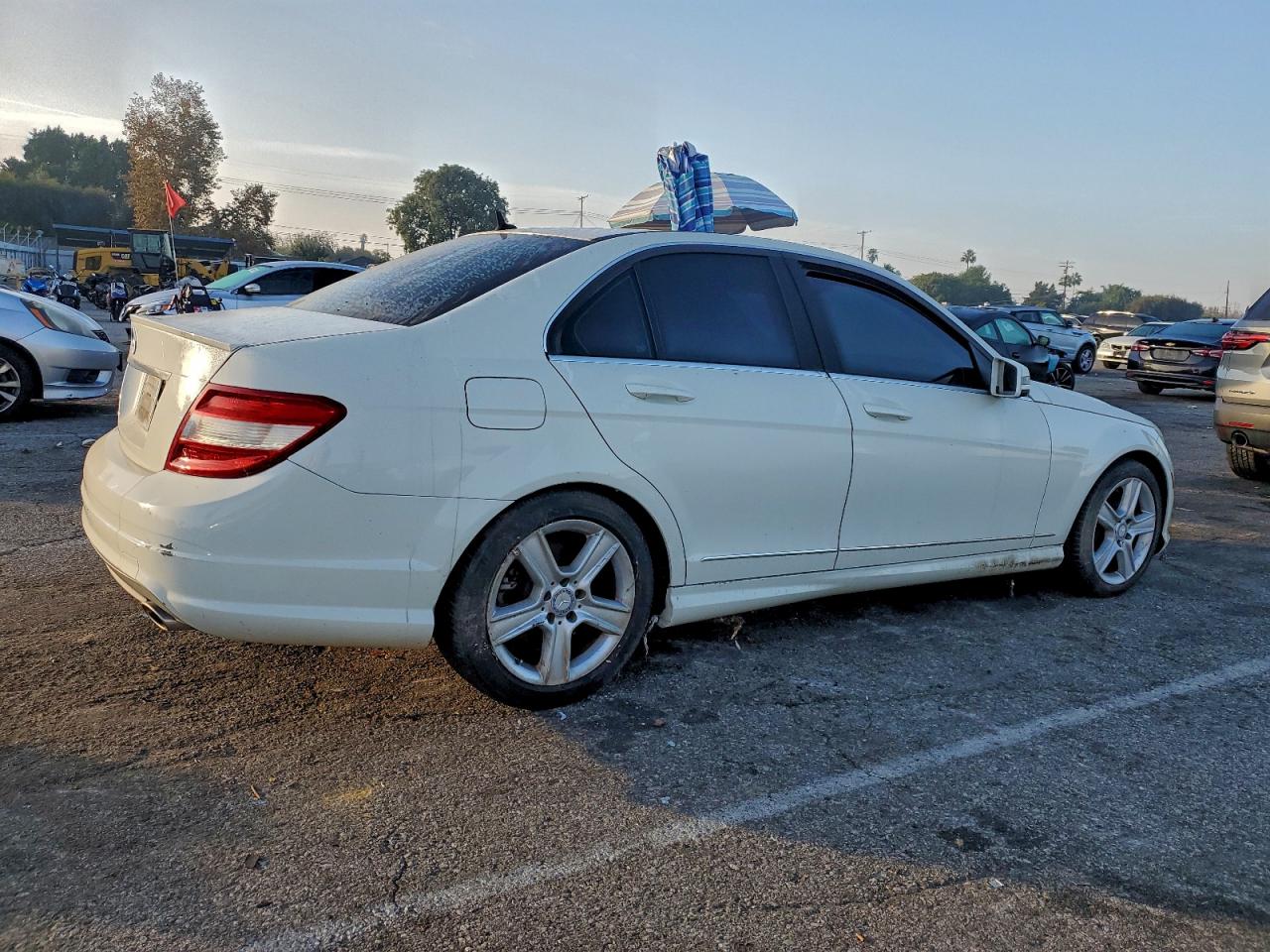 2011 MERCEDES-BENZ C 300 photo 3