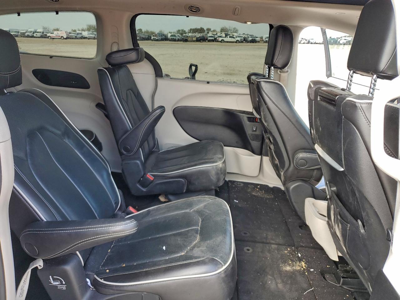2023 CHRYSLER PACIFICA LIMITED photo 11