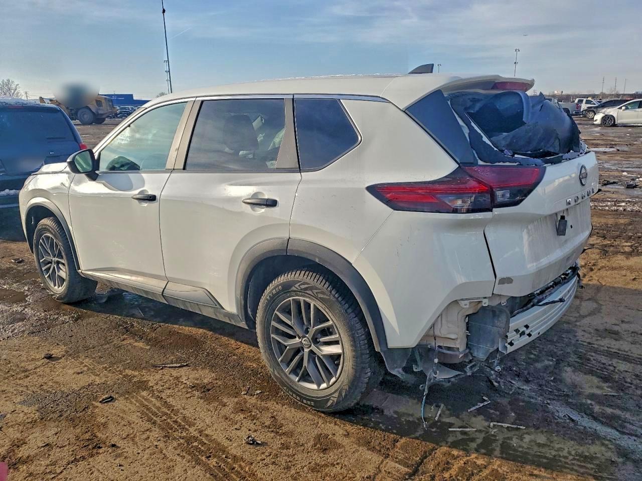 2023 NISSAN ROGUE S photo 3