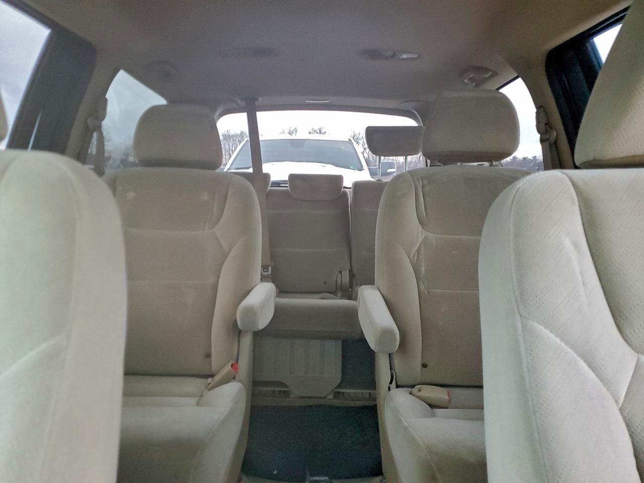 2008 HONDA ODYSSEY LX photo 10