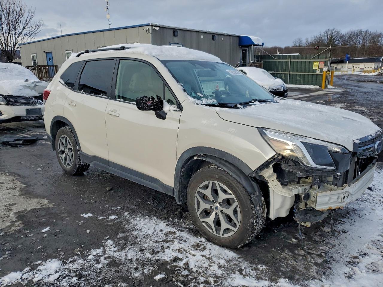 2022 SUBARU FORESTER PREMIUM photo 4