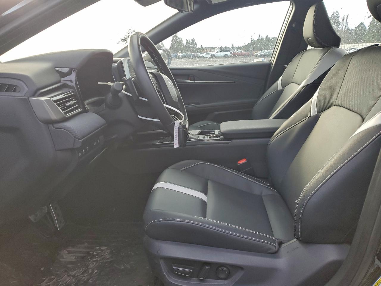 2025 TOYOTA CAMRY XSE photo 7