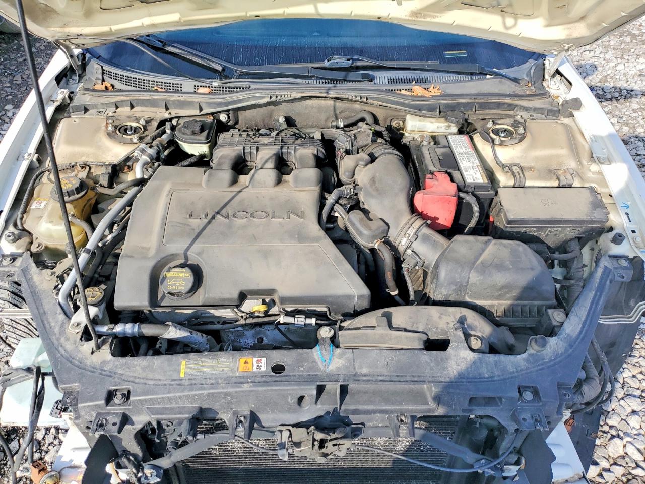 2010 LINCOLN MKZ photo 11