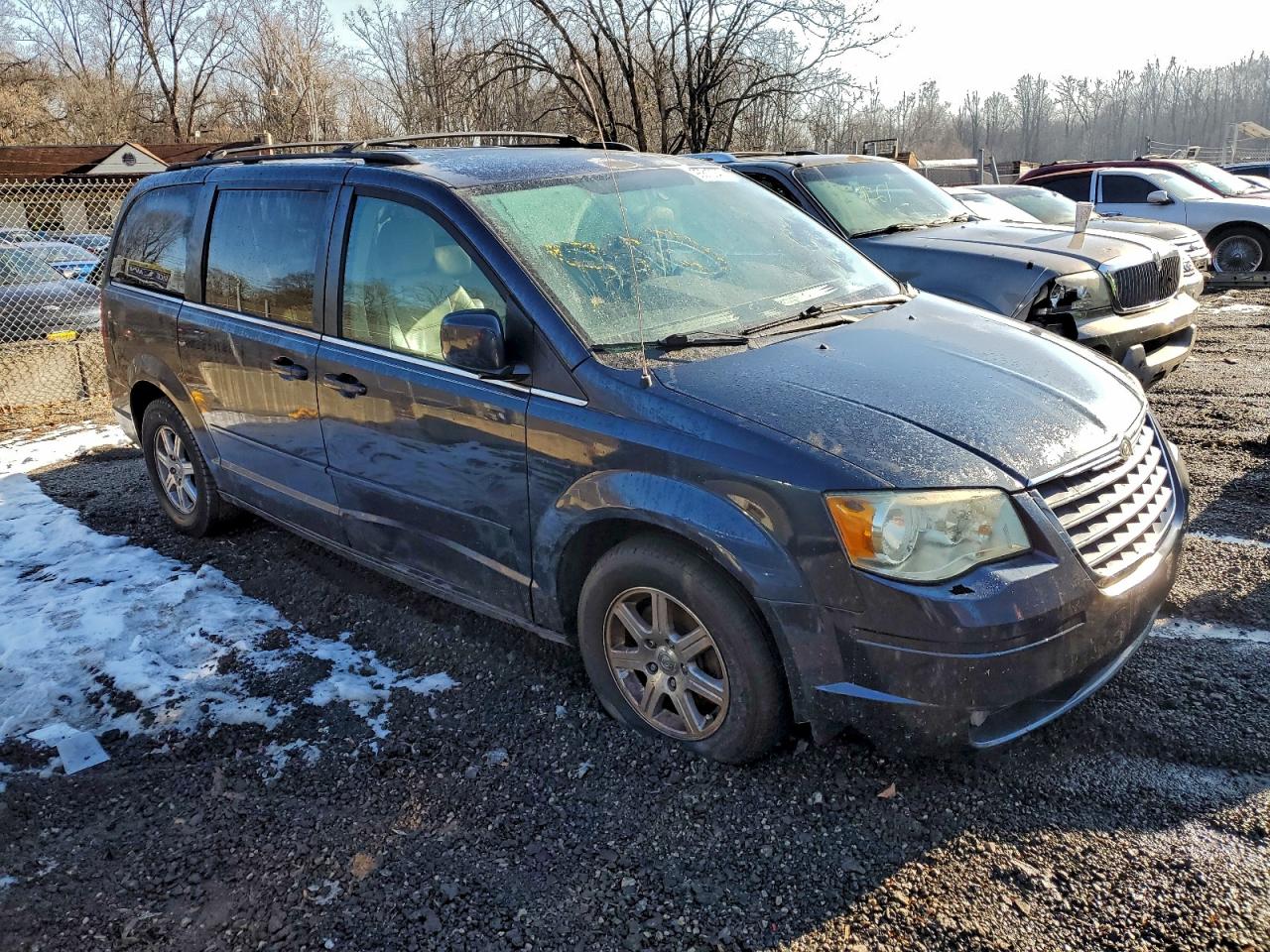 2008 CHRYSLER TOWN & COUNTRY TOURING photo 4