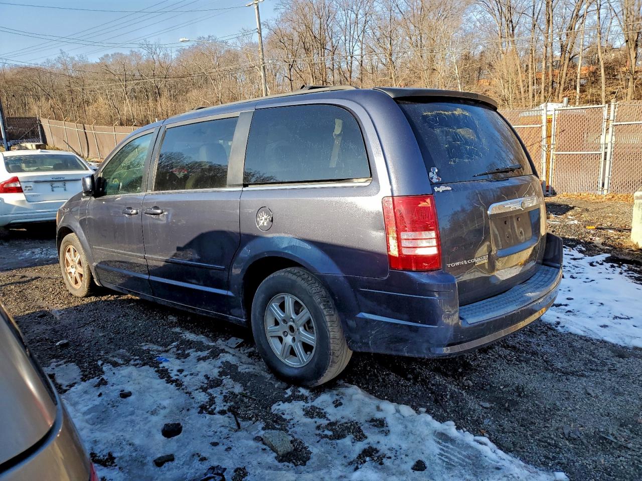 2008 CHRYSLER TOWN & COUNTRY TOURING photo 2