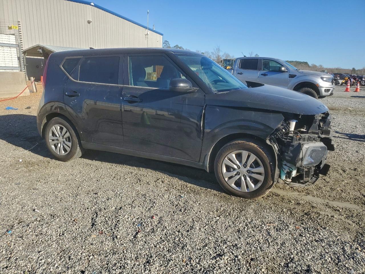 2021 KIA SOUL LX photo 4