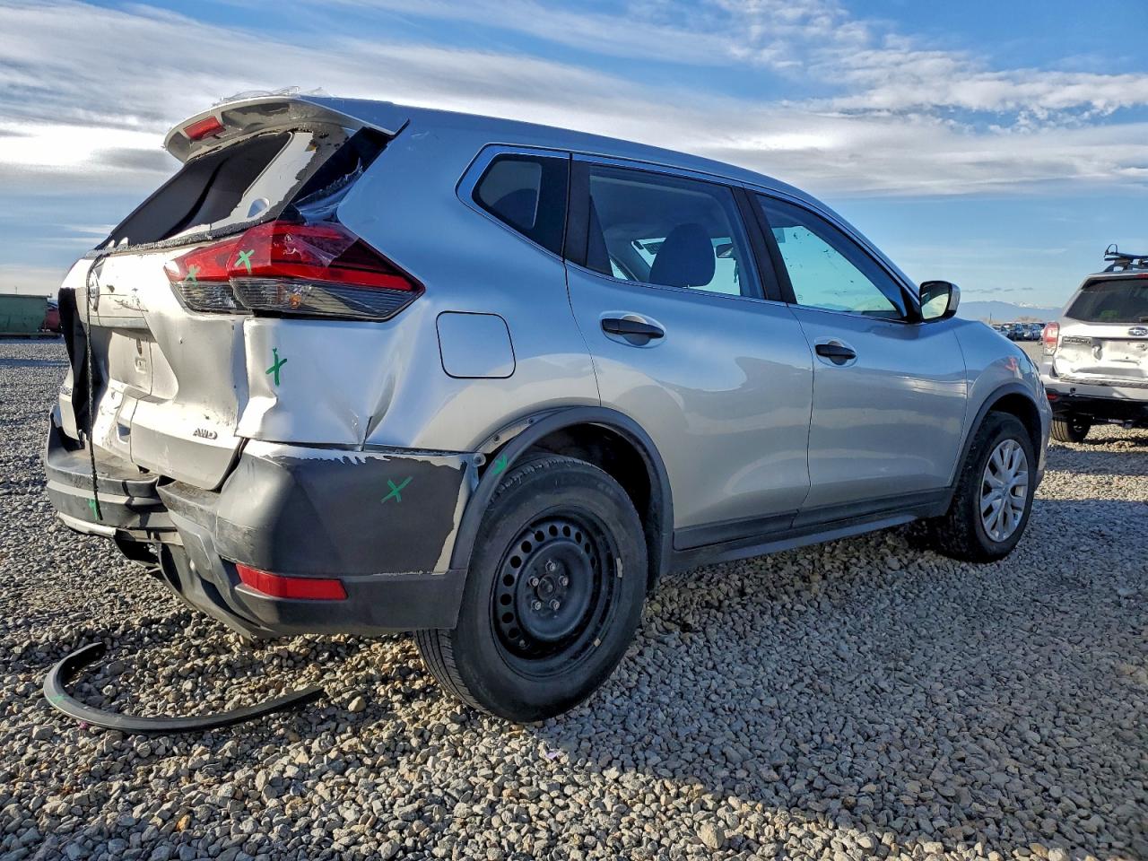 2017 NISSAN ROGUE S photo 3