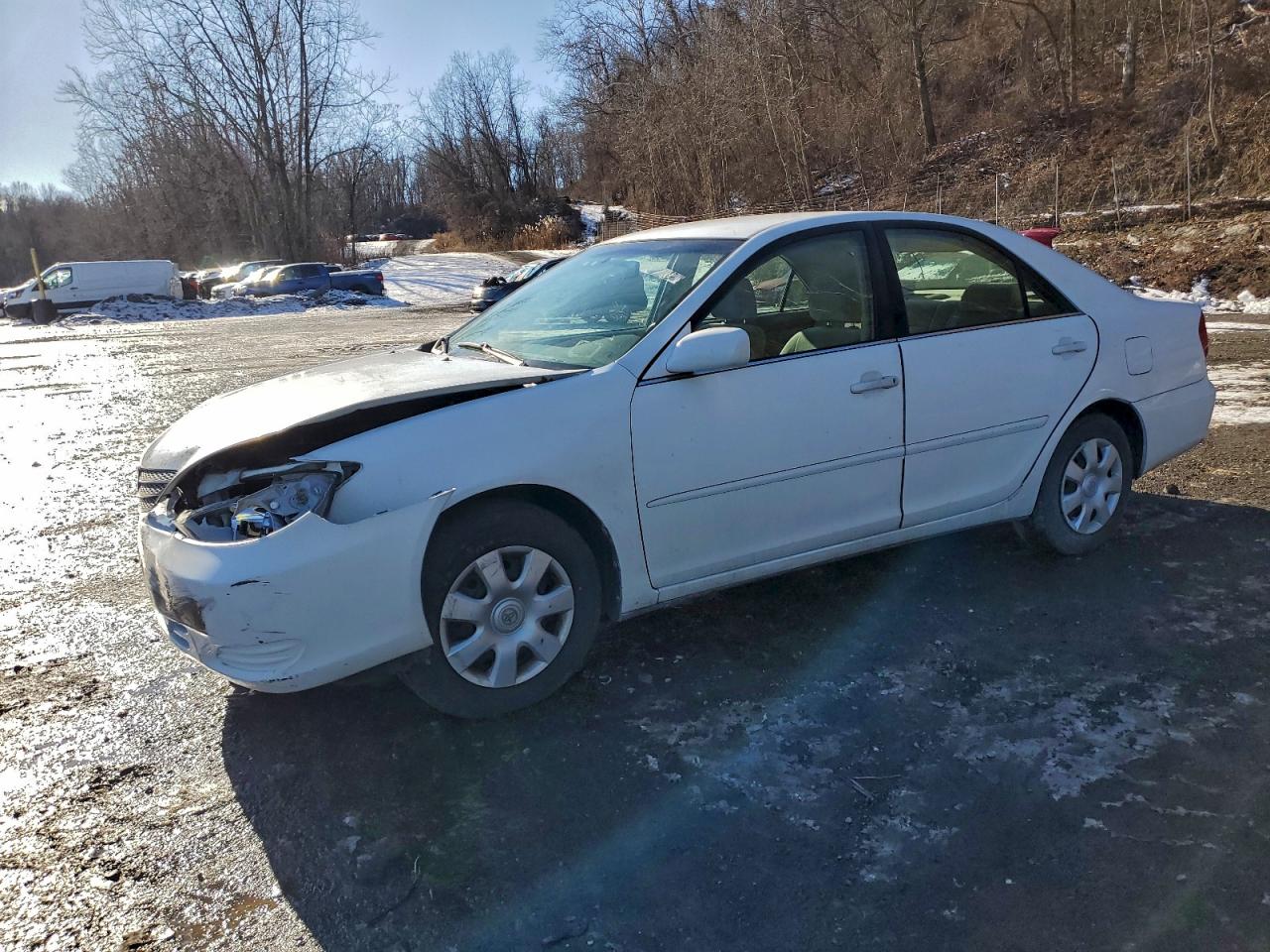 2002 TOYOTA CAMRY LE — FRONT END damage — photo 1