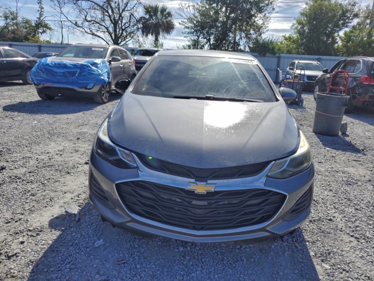 2019 CHEVROLET CRUZE LT photo 5