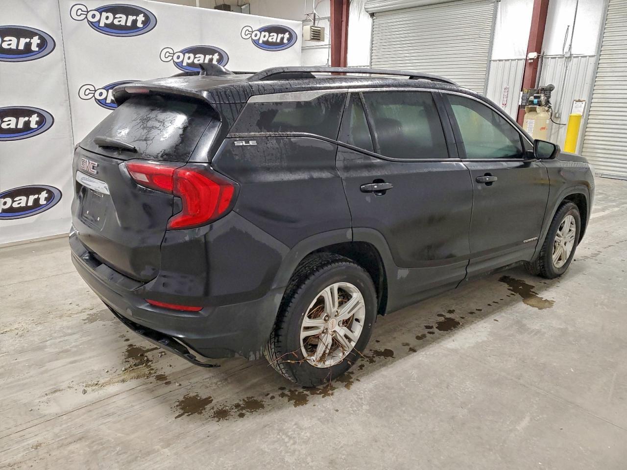 2020 GMC TERRAIN SLE photo 3