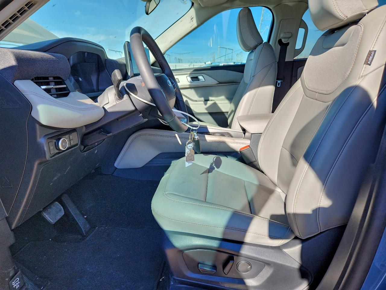 2025 FORD EXPLORER ACTIVE photo 7
