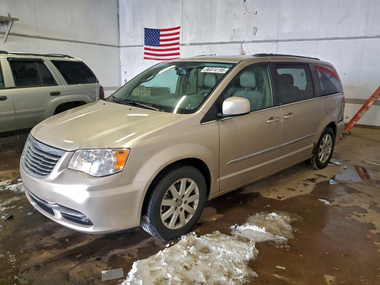 2013 CHRYSLER TOWN & COUNTRY