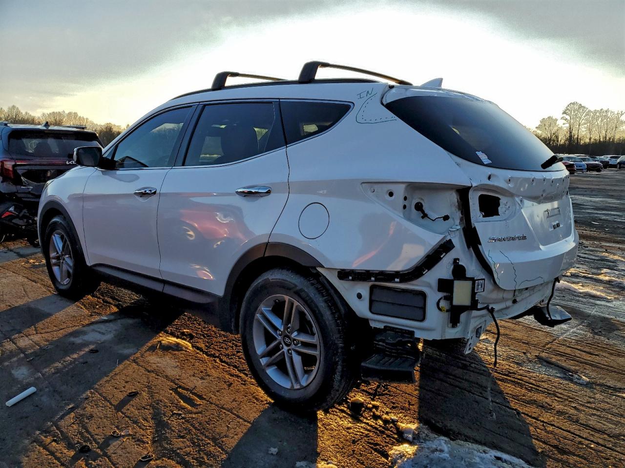 2017 HYUNDAI SANTA FE SPORT photo 2