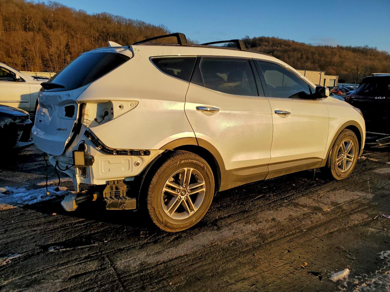 2017 HYUNDAI SANTA FE SPORT photo 3