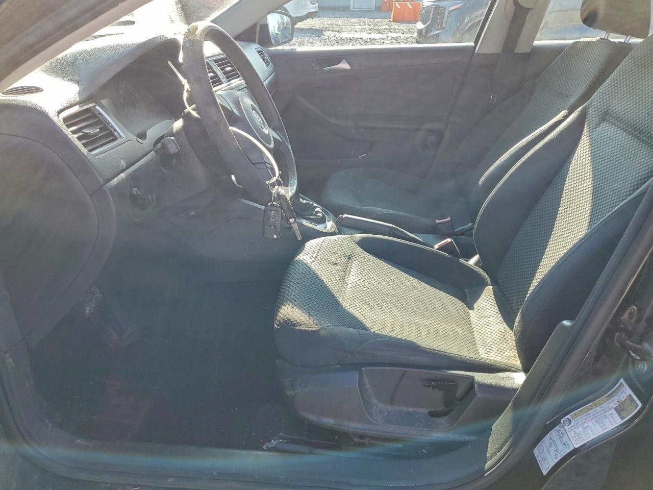 2013 VOLKSWAGEN JETTA BASE photo 7