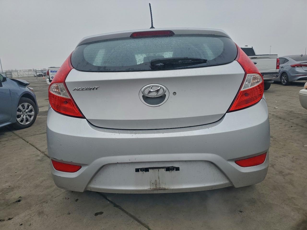 2012 HYUNDAI ACCENT GLS photo 6