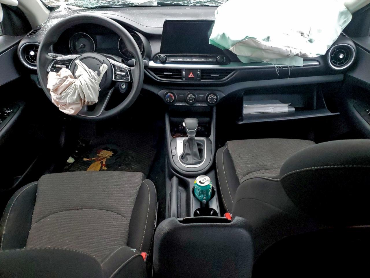 2024 KIA FORTE LX photo 8