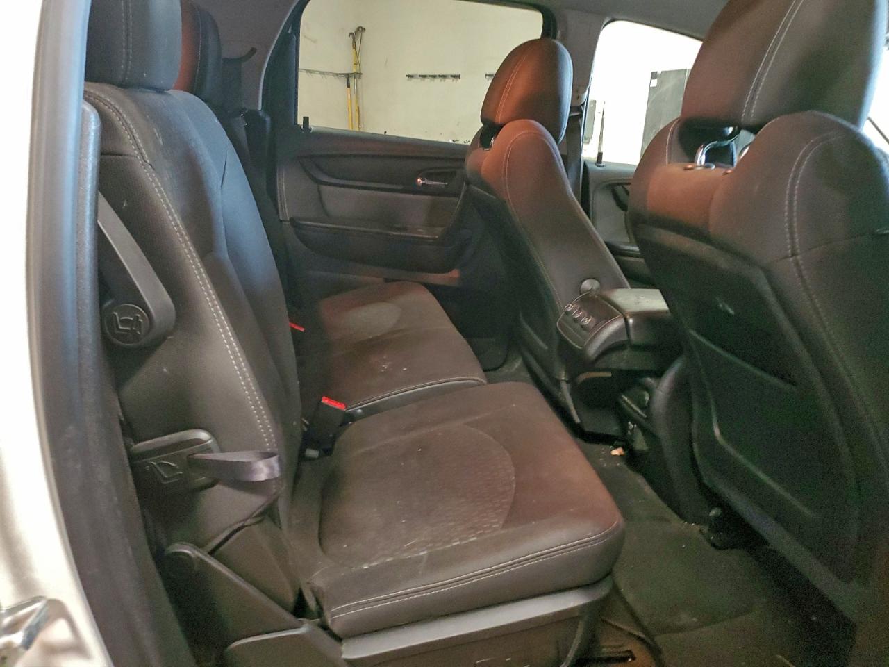 2014 GMC ACADIA SLE photo 11