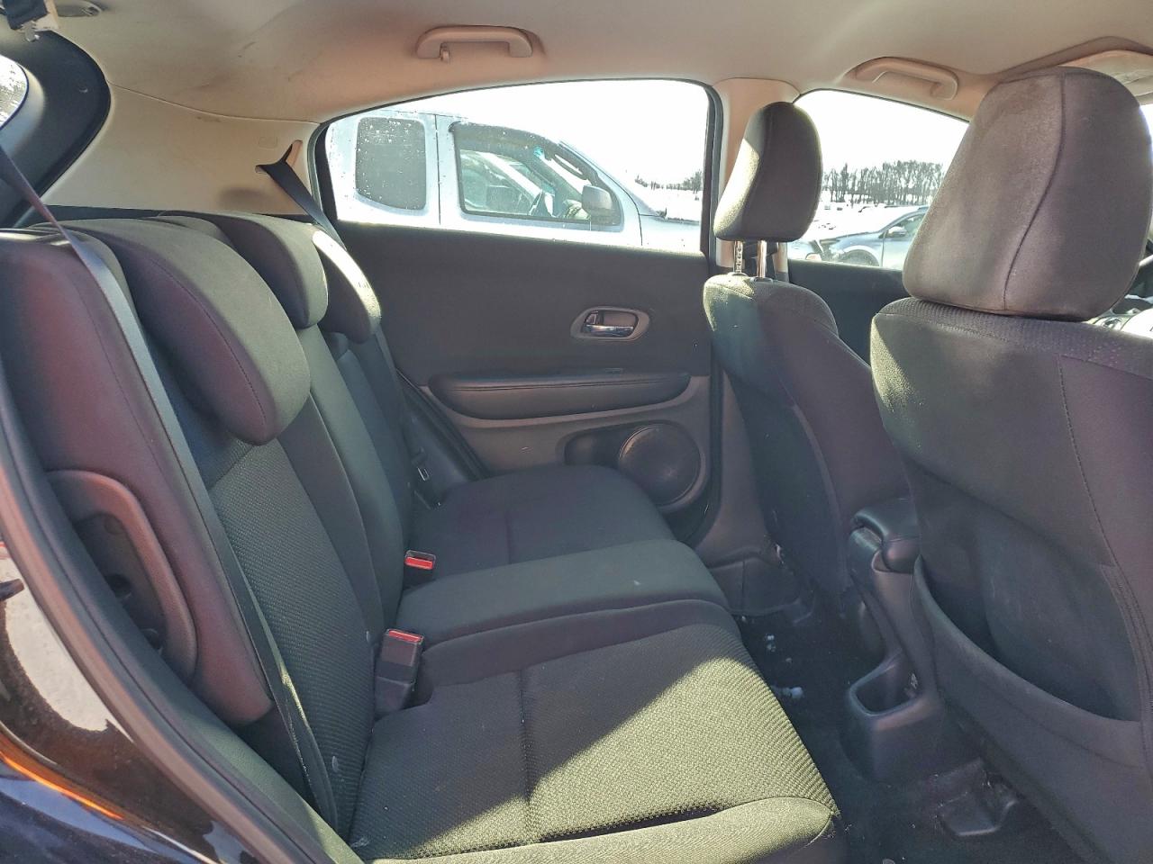 2016 HONDA HR-V LX photo 11