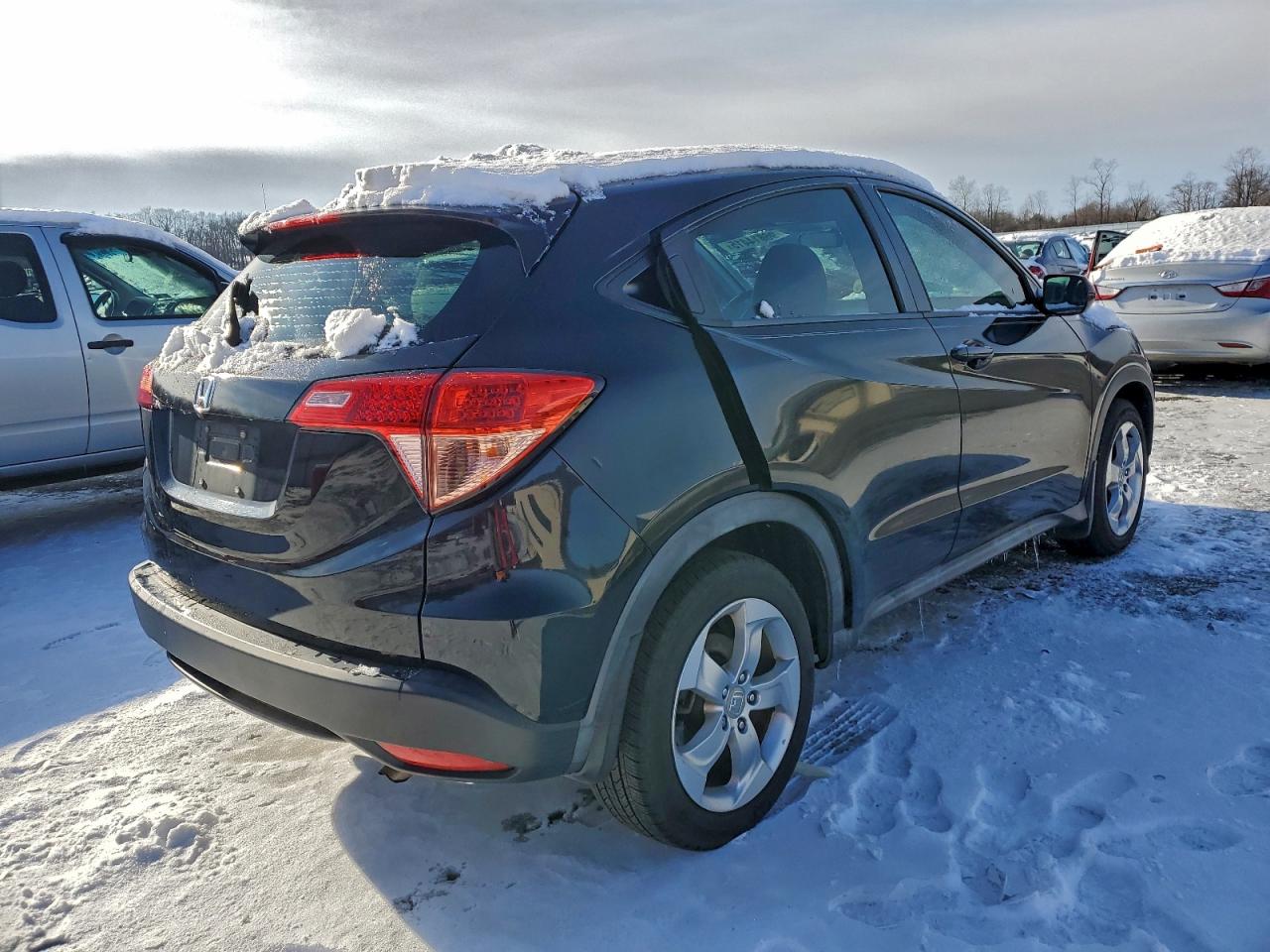 2016 HONDA HR-V LX photo 3