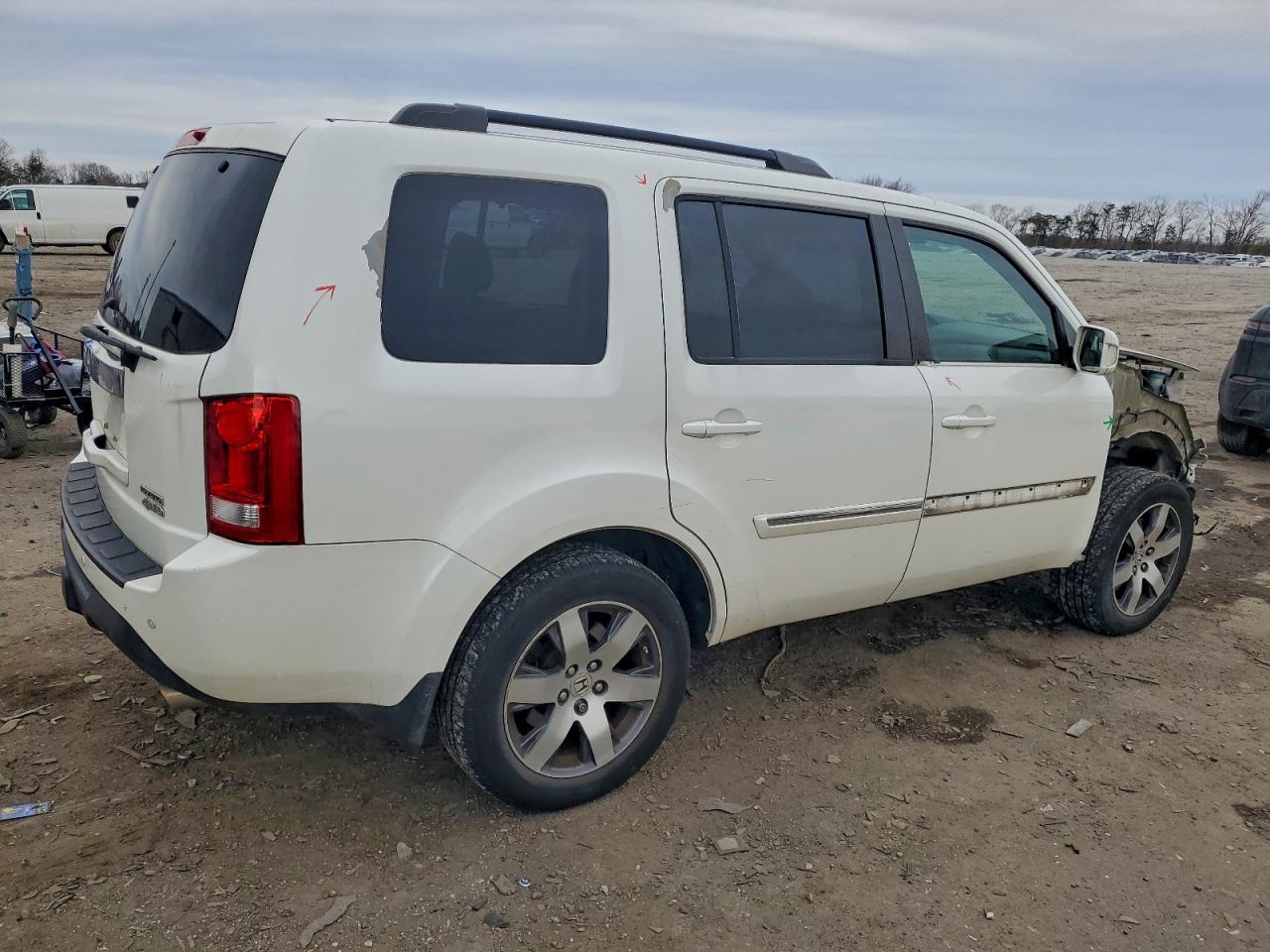 2013 HONDA PILOT TOURING photo 3