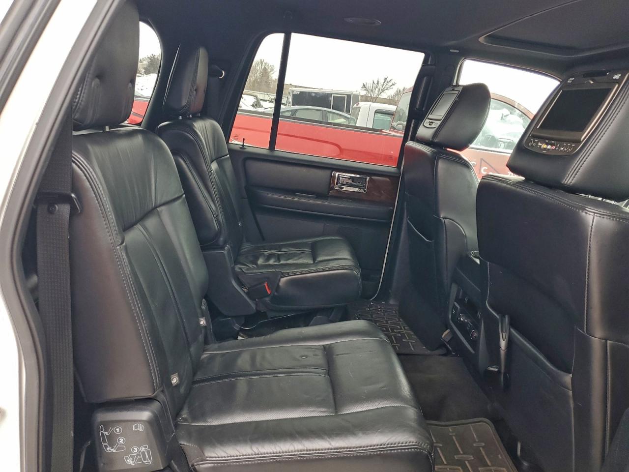 2015 LINCOLN NAVIGATOR L photo 11