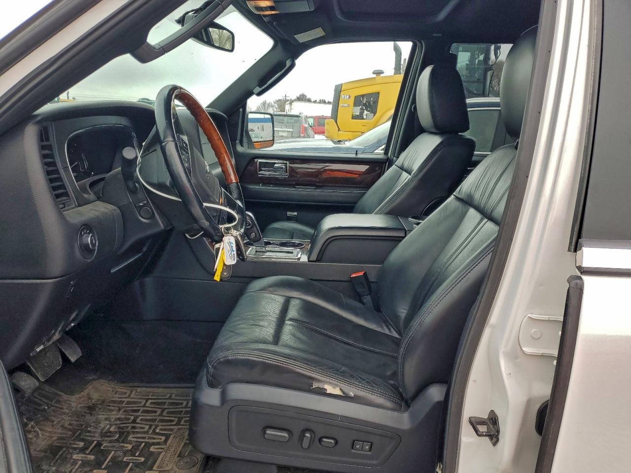 2015 LINCOLN NAVIGATOR L photo 7