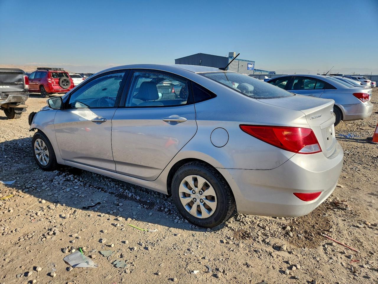 2016 HYUNDAI ACCENT SE photo 2
