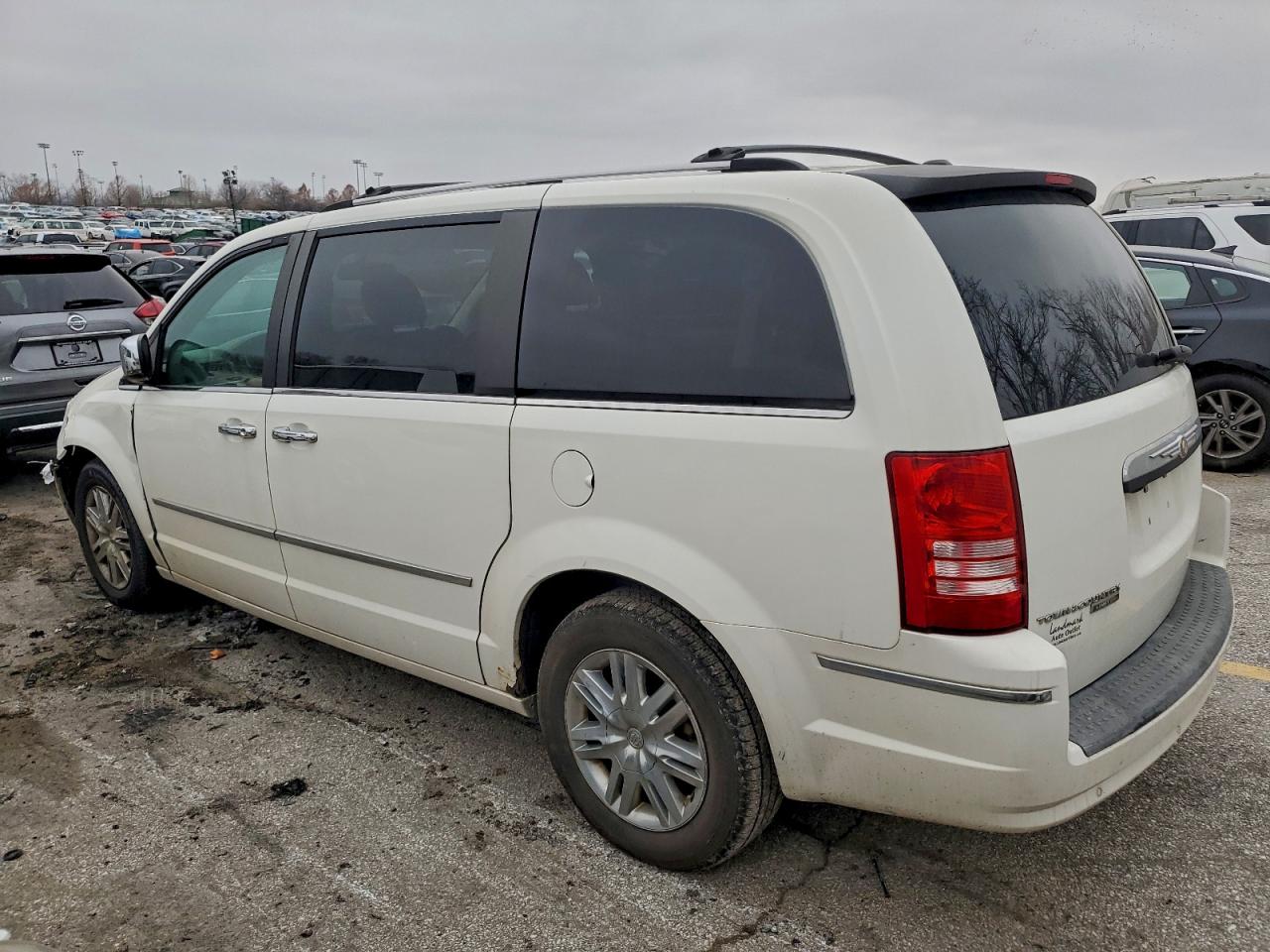 2008 CHRYSLER TOWN & COUNTRY LIMITED photo 2