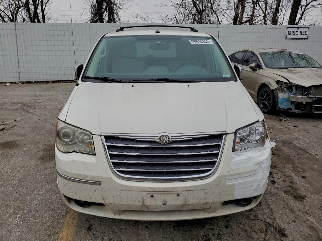 2008 CHRYSLER TOWN & COUNTRY LIMITED photo 5