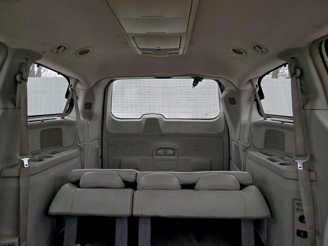 2008 CHRYSLER TOWN & COUNTRY LIMITED photo 10