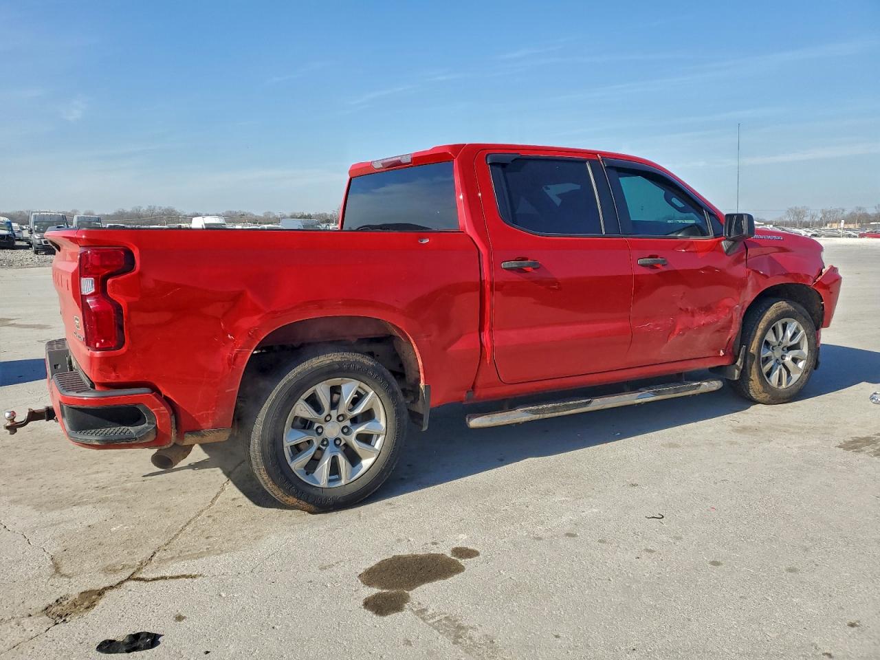 2019 CHEVROLET SILVERADO C1500 CUSTOM photo 3