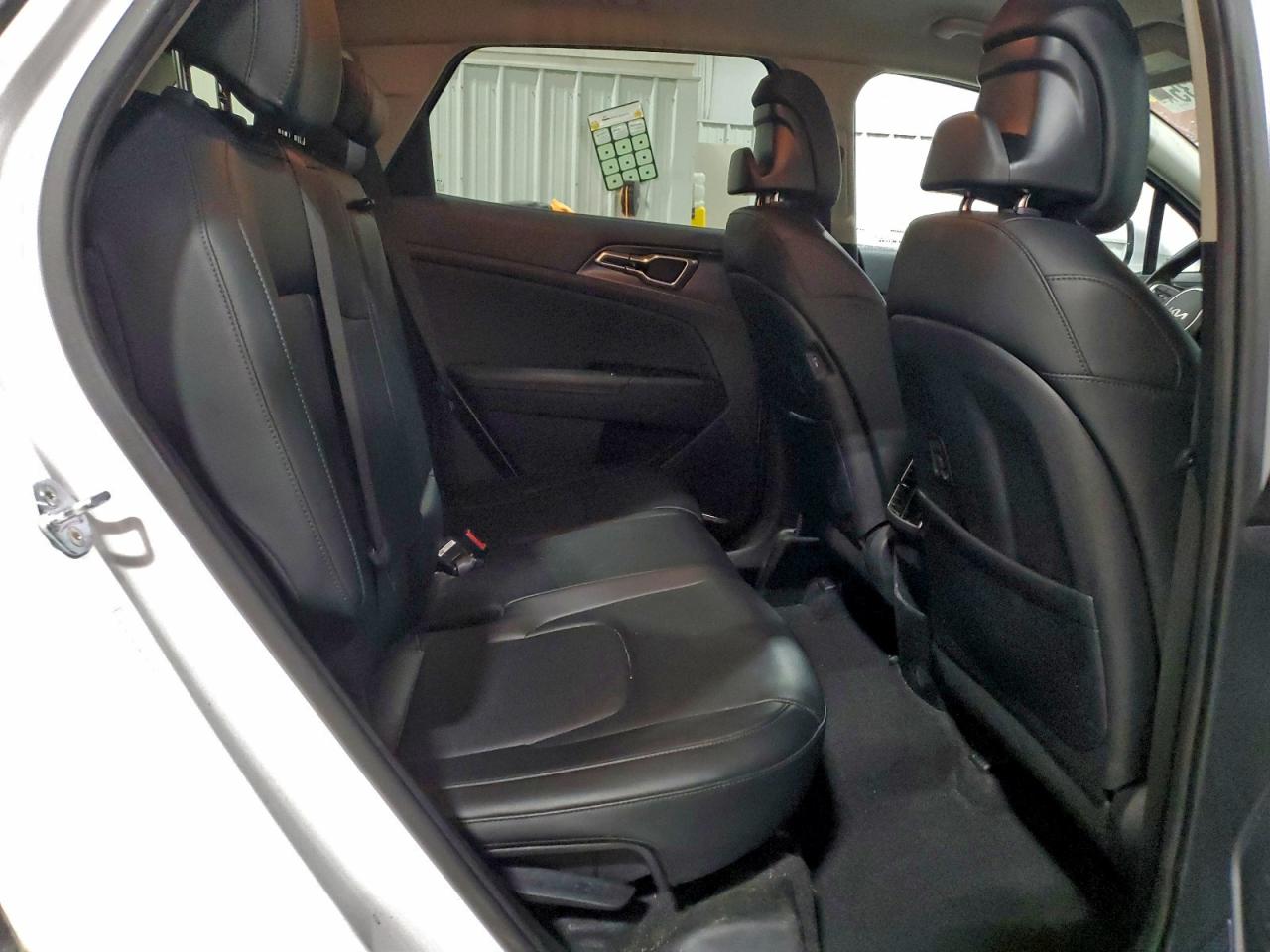 2023 KIA SPORTAGE EX photo 11