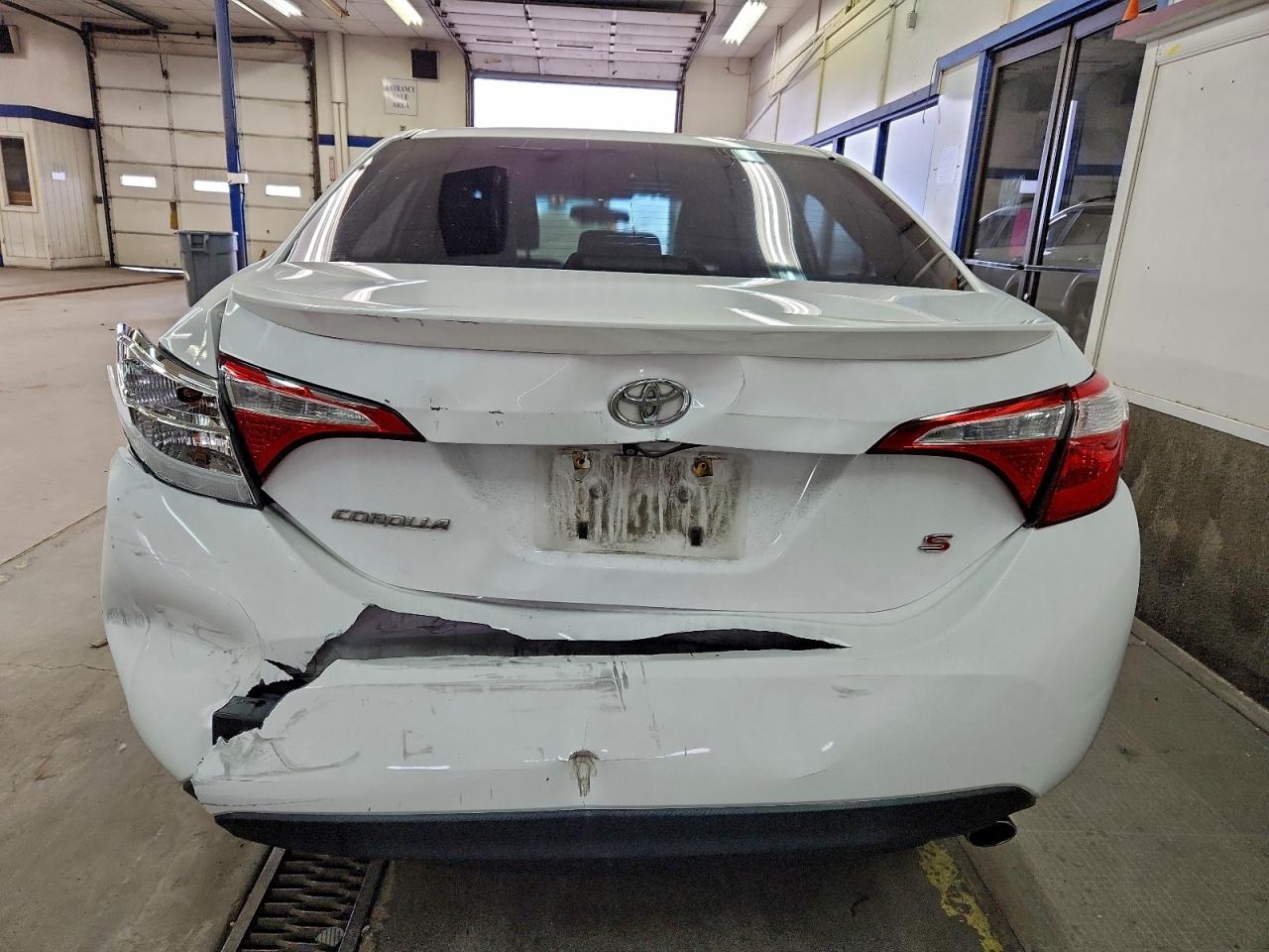 2015 TOYOTA COROLLA L photo 6