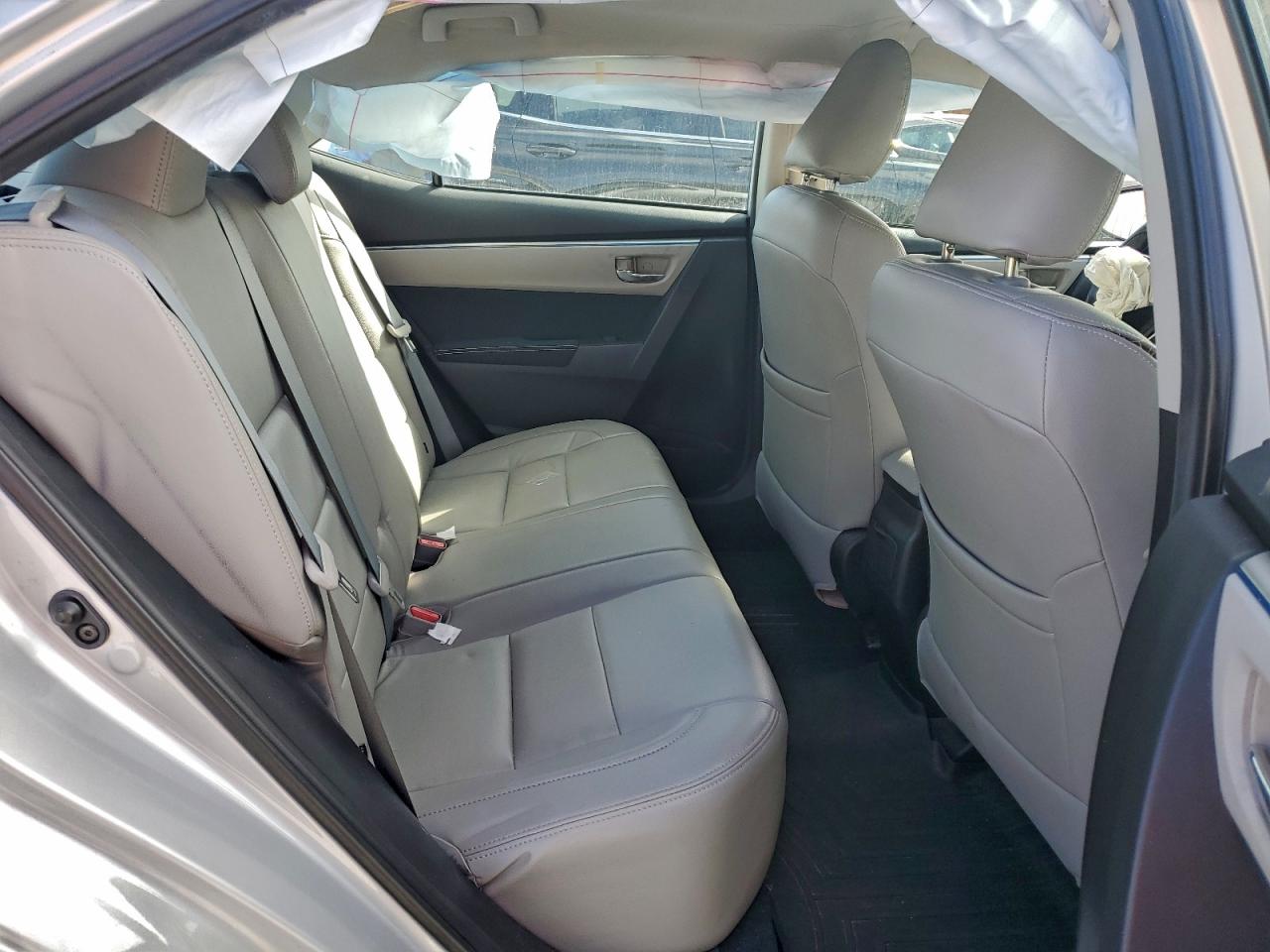 2014 TOYOTA COROLLA L photo 10
