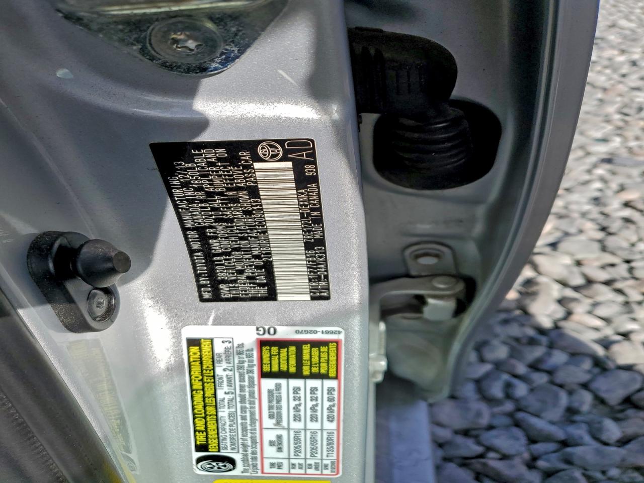 2014 TOYOTA COROLLA L photo 12