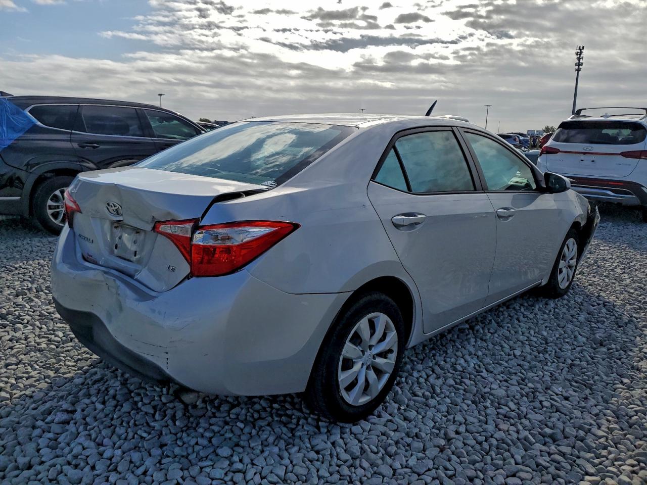 2014 TOYOTA COROLLA L photo 3
