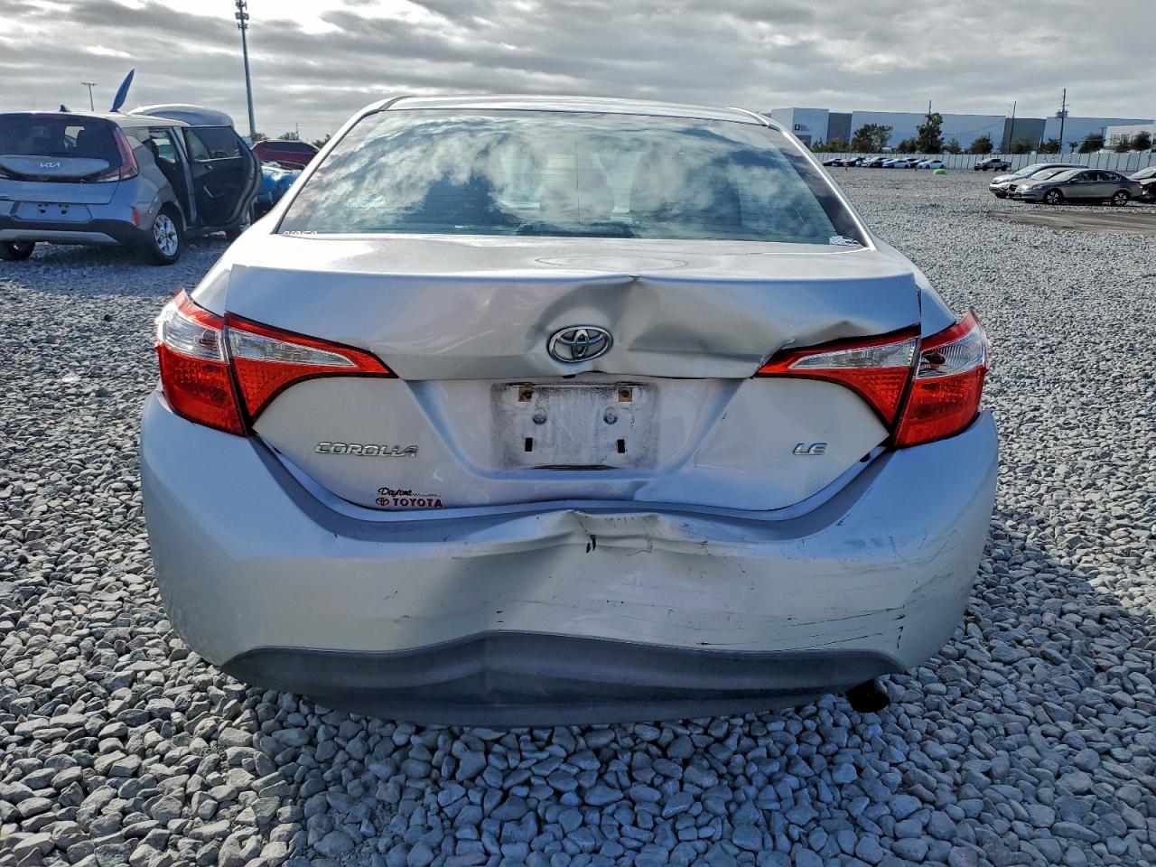 2014 TOYOTA COROLLA L photo 6