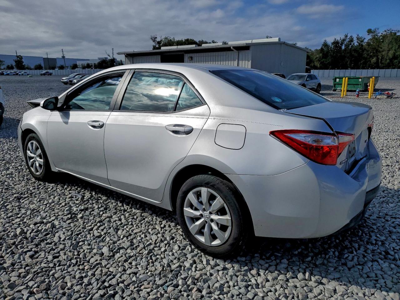 2014 TOYOTA COROLLA L photo 2