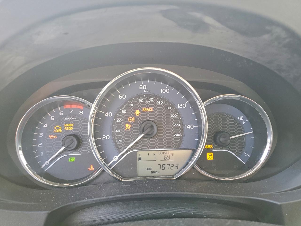 2014 TOYOTA COROLLA L photo 9