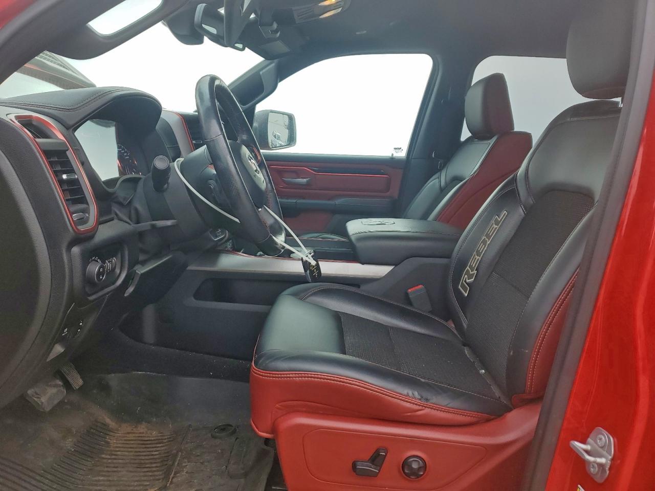 2019 RAM 1500 REBEL photo 7