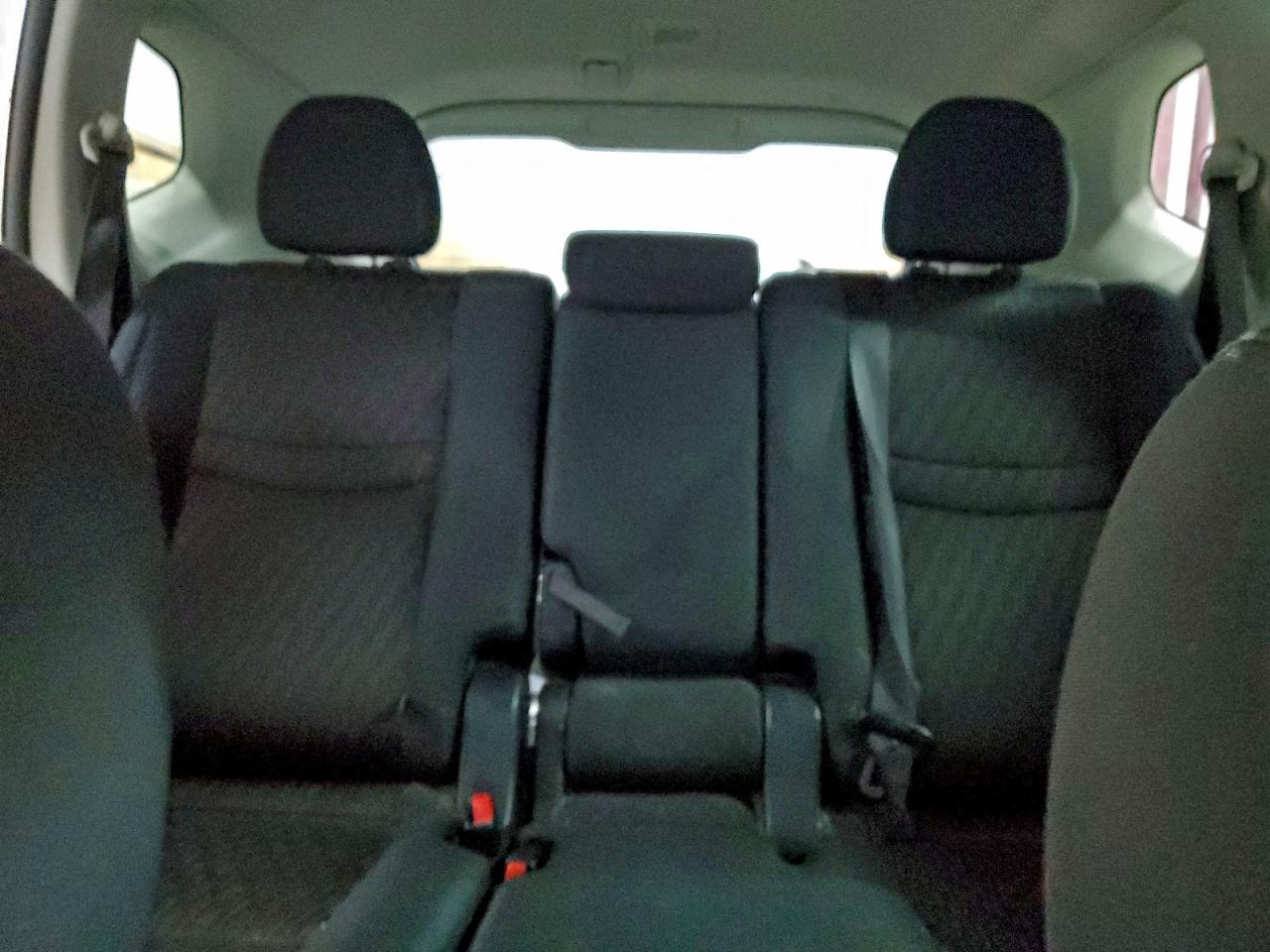 2017 NISSAN ROGUE SV photo 10