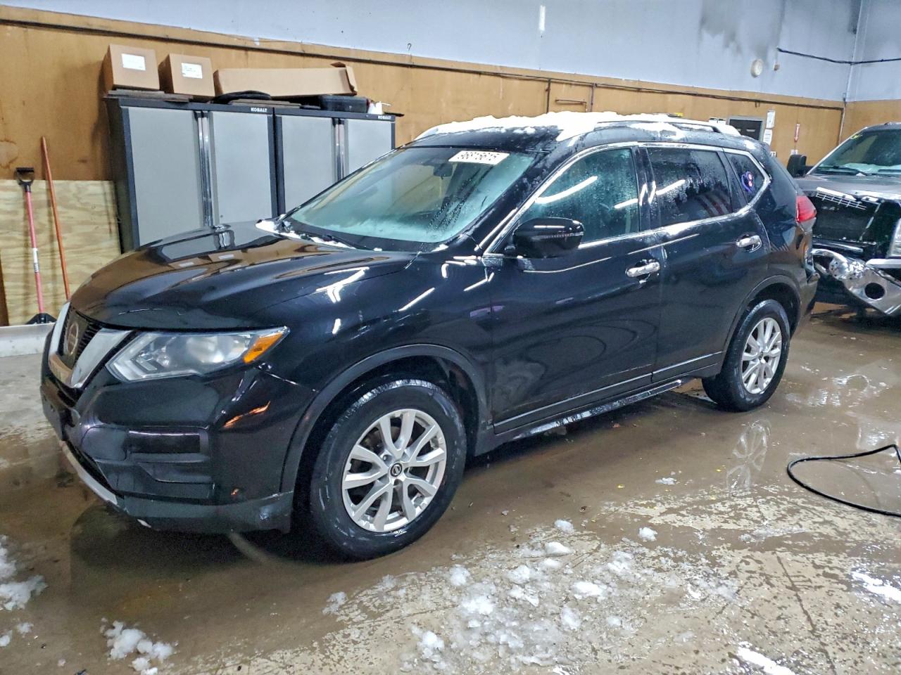 2017 NISSAN ROGUE