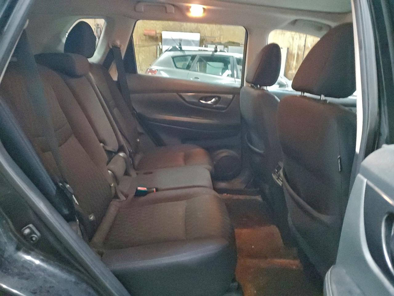 2017 NISSAN ROGUE SV photo 11